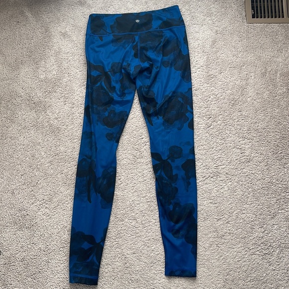 Lululemon Leggings Floral Print Low Waisted - Picture 4 of 4